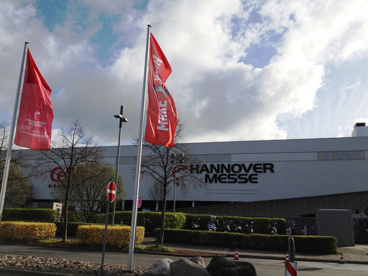 HANNOVER MESSE 2015  HIVOLT.jpg